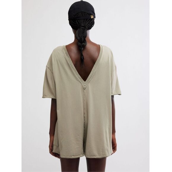 Free People Movement Hot Shot Tee Romper in Sage Stone Size Medium NWT - Picture 3 of 9